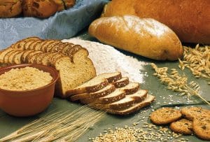 Pan integral en la dieta disociada. Imagen de pan integral de molde.