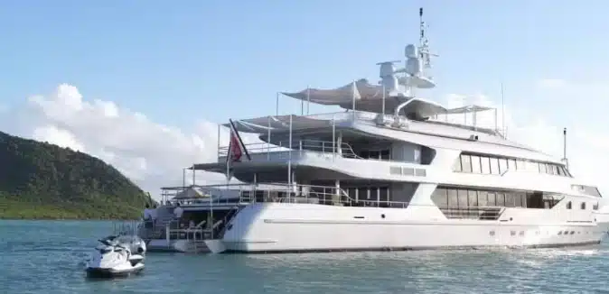 Lujo sobre las olas: cómo los superyates redefinen el viaje y el estilo de vida