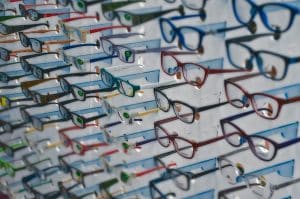 Visión borrosa: por qué la miopía y el astigmatismo se confunden tan a menudo